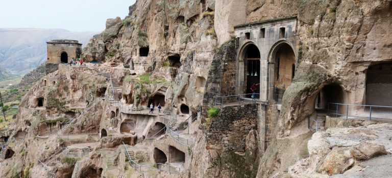 ვარძია ვარძია