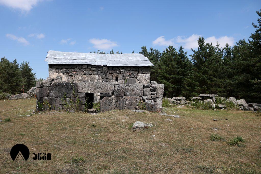 თეჯისის აია კონსტანტინი