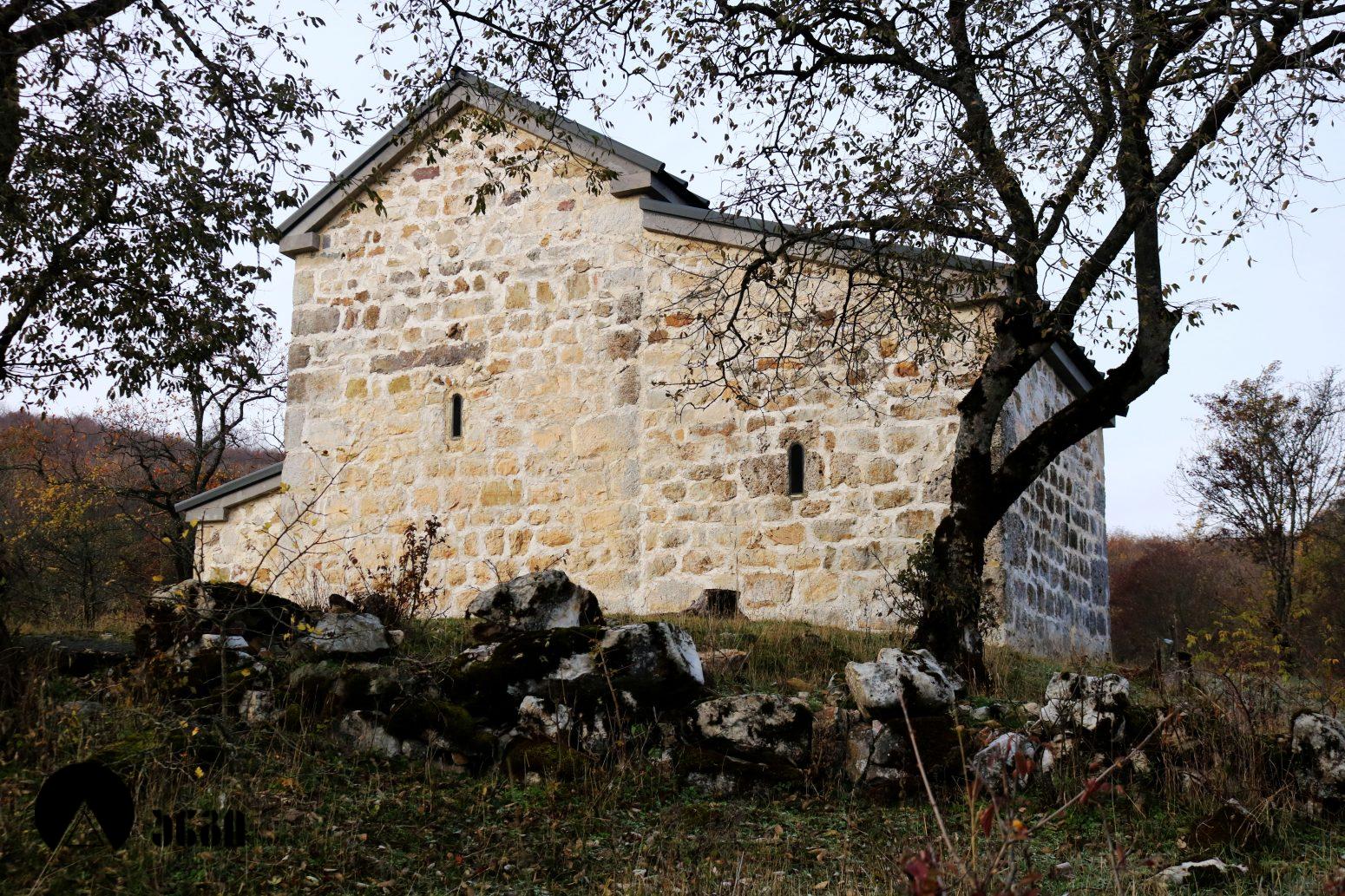 წოფის მცირე ეკლესია (წოფის ნამონასტრალი)