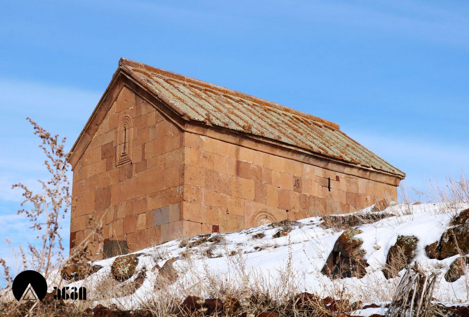 საღამოს X საუკუნის დარბაზული ეკლესია