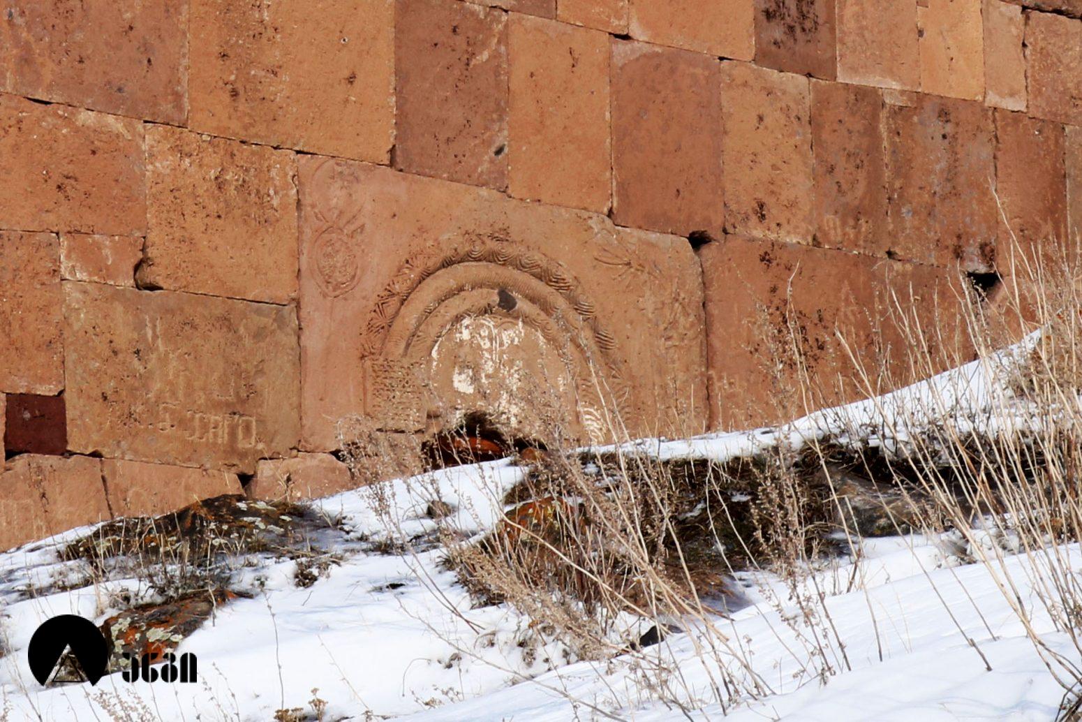 საღამოს X საუკუნის დარბაზული ეკლესია