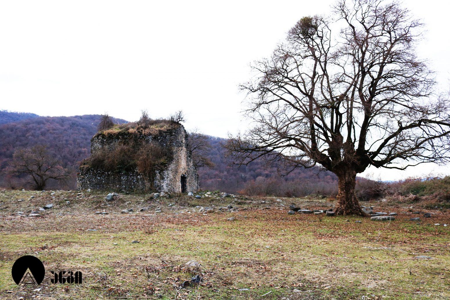ვეძისხევის სამეკლესიიანი ბაზილიკა