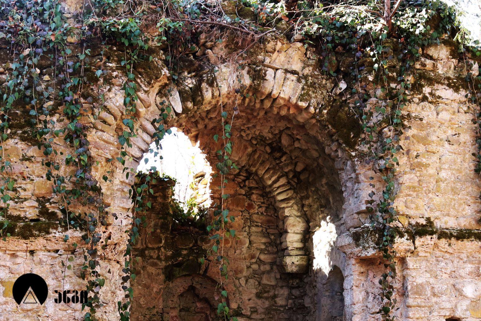 კალაურის ნათლისმცემლის სამონასტრო კომპლექსი