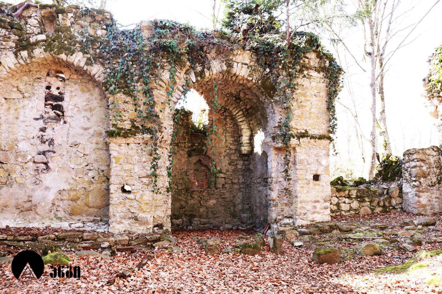კალაურის ნათლისმცემლის სამონასტრო კომპლექსი