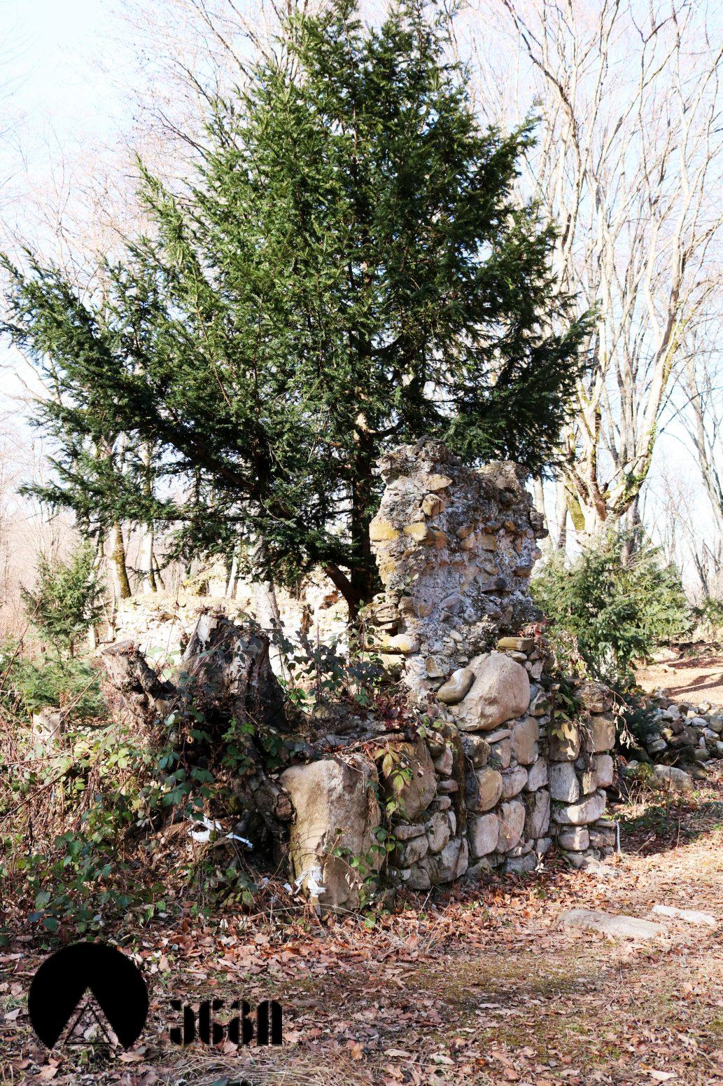 კალაურის ნათლისმცემლის სამონასტრო კომპლექსი