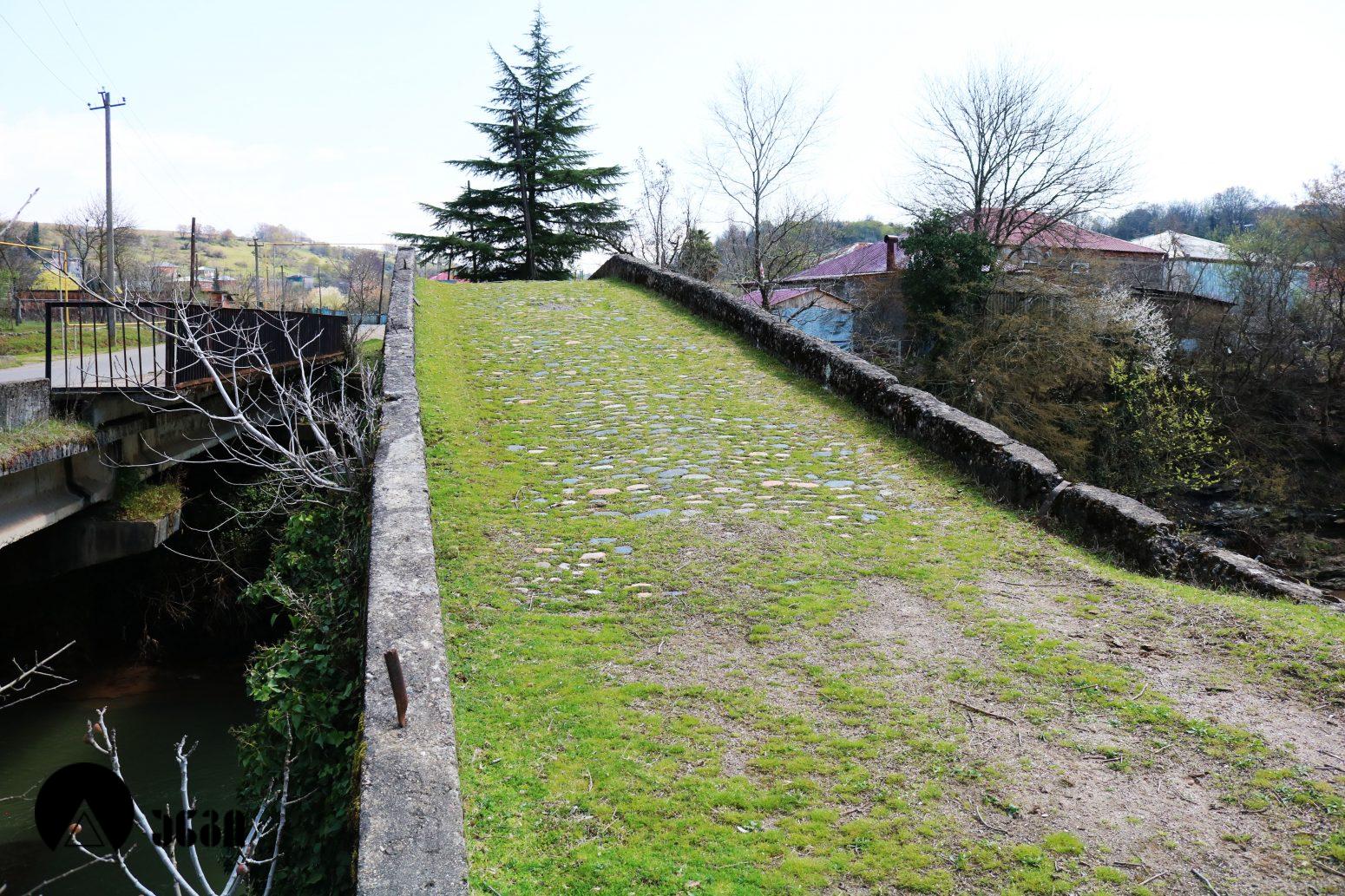 ჭალატყის სამმალიანი ხიდი (თამარის ხიდი)