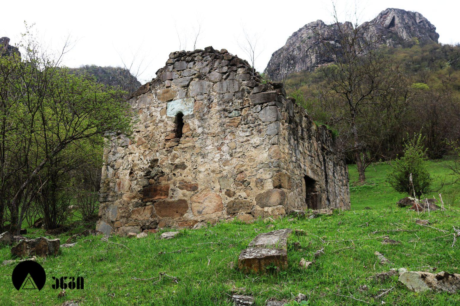 ფოლადაურის ეკლესია