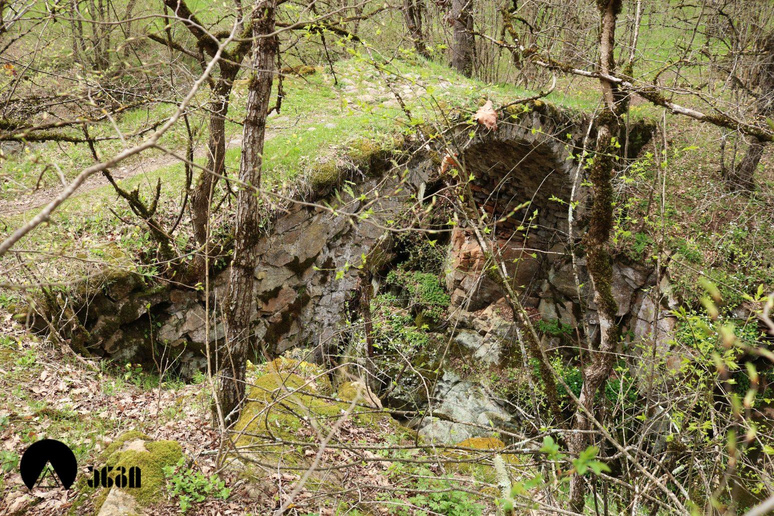 ფოლადაურის თაღოვანი ხიდი