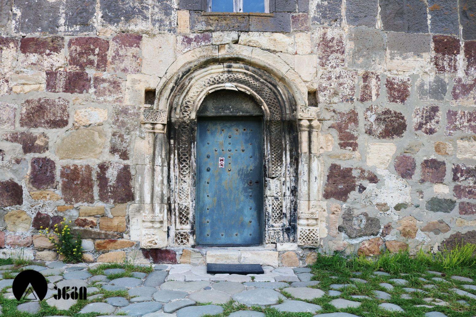 ზემო ნიქოზის ღვთაების სამონასტრო კომპლექსი