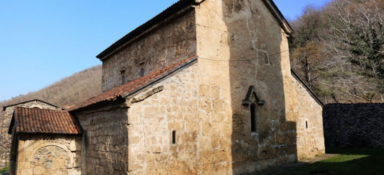 უბისის მონასტერი უბისის მონასტერი