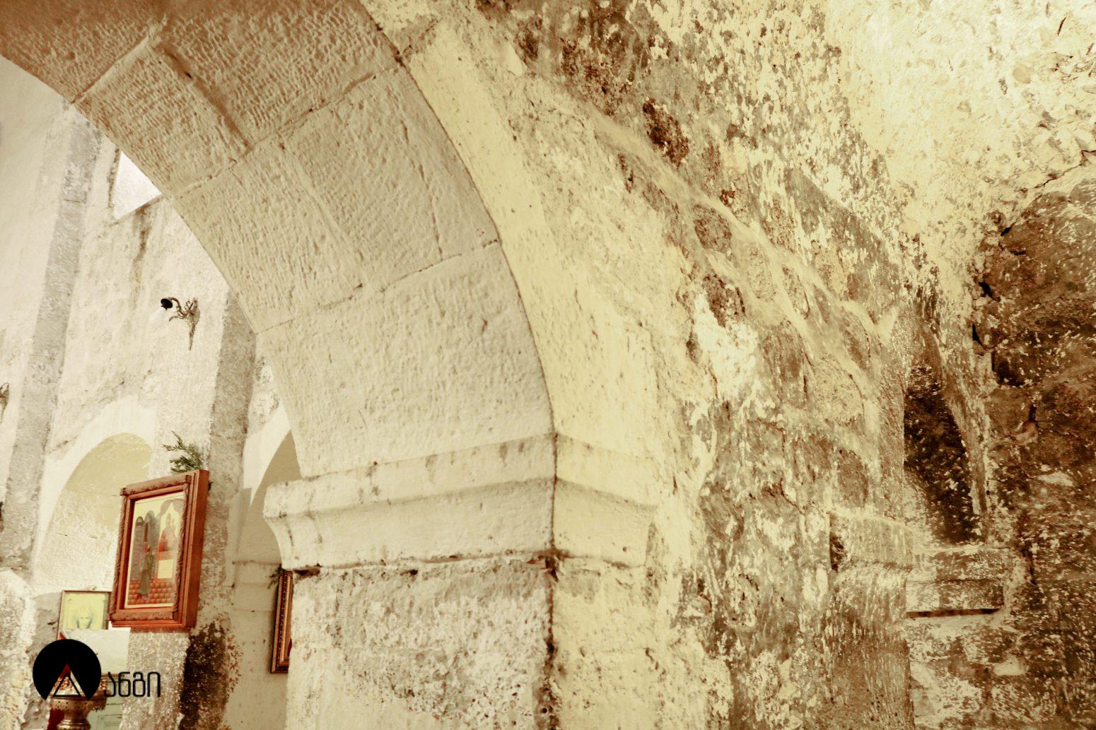 საროს არქიტექტურული კომპლექსი