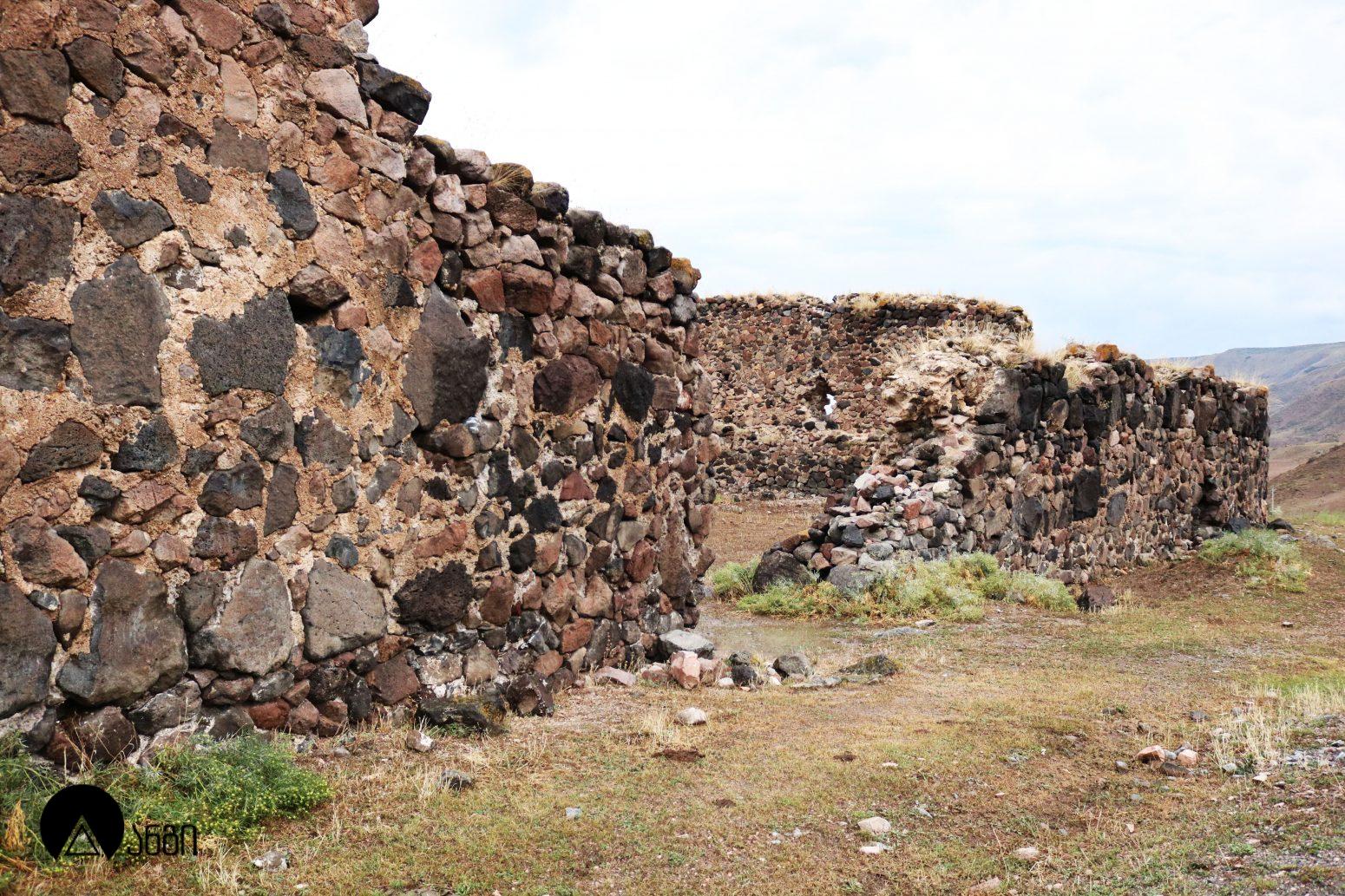 ნაქალაქევის ქარვასლა