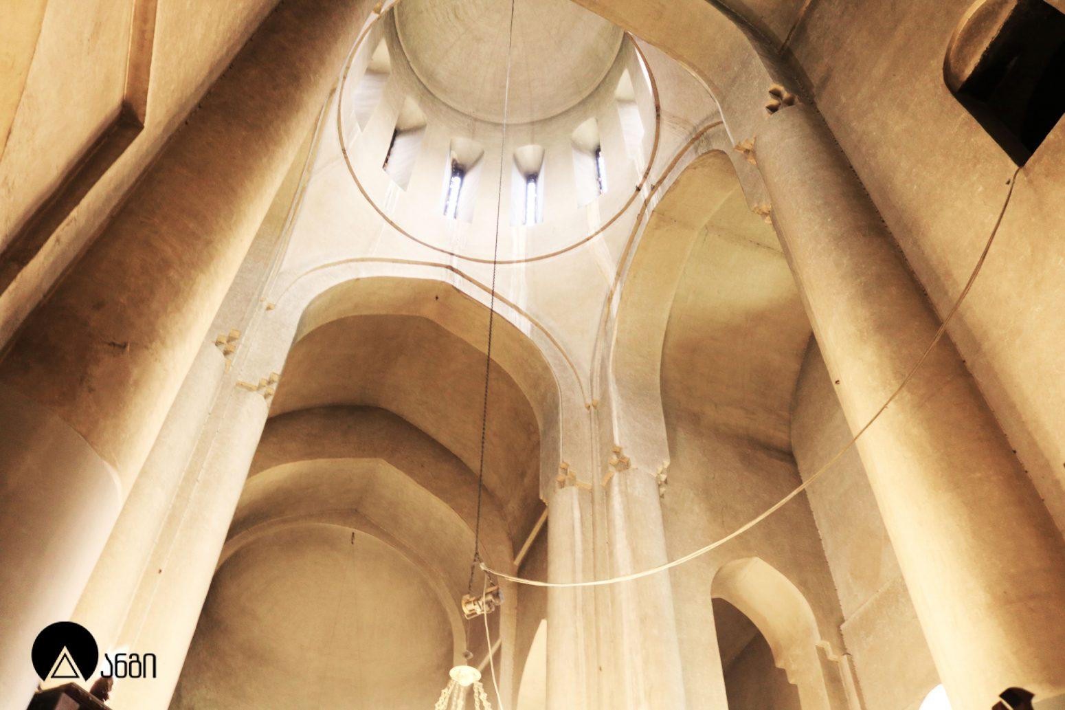 თბილისის მეტეხის ღვთისმშობლის ტაძარი