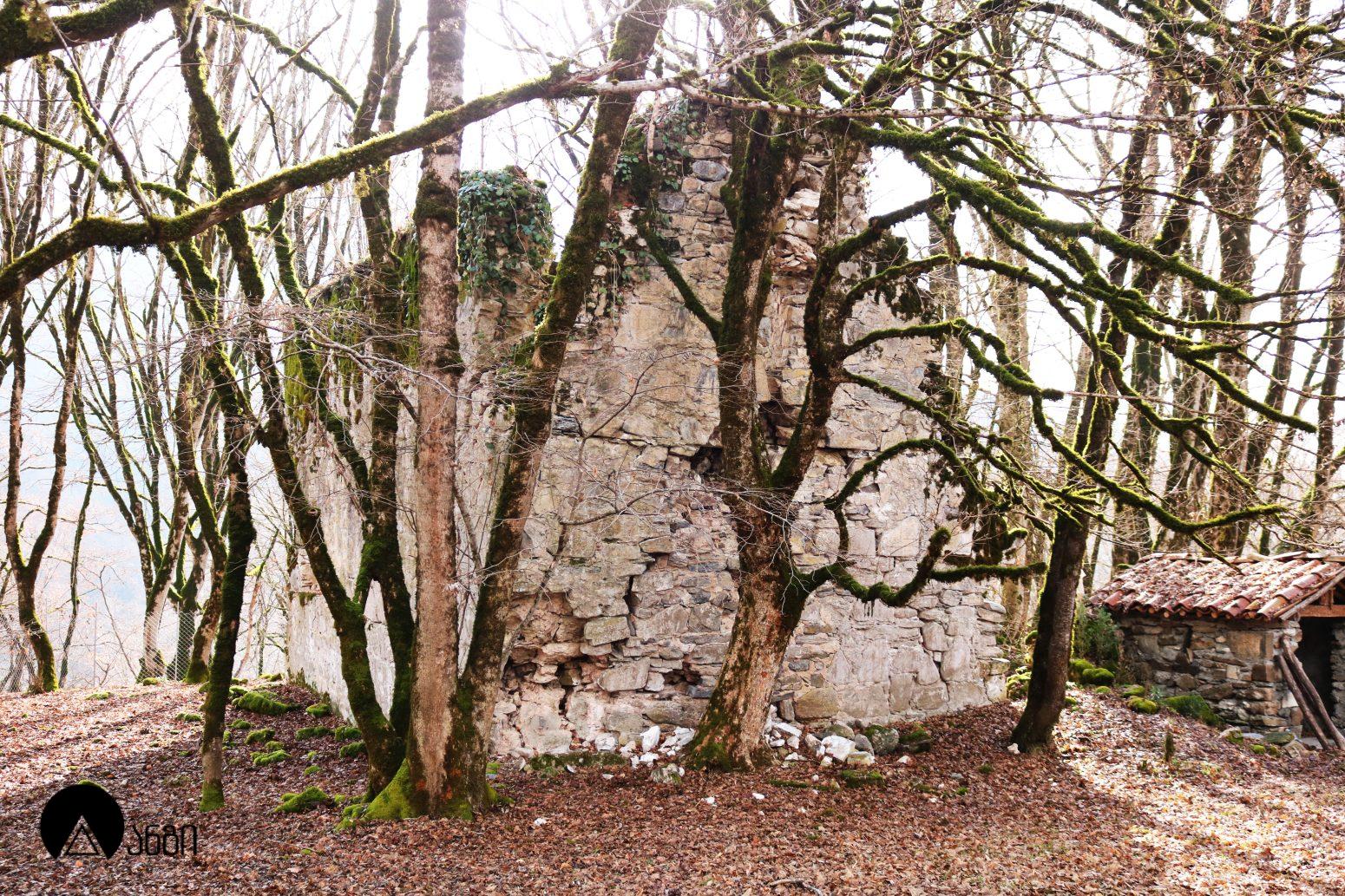 ლეჩურის ღვთისმშობლის ეკლესია ("ადგილის დედა")