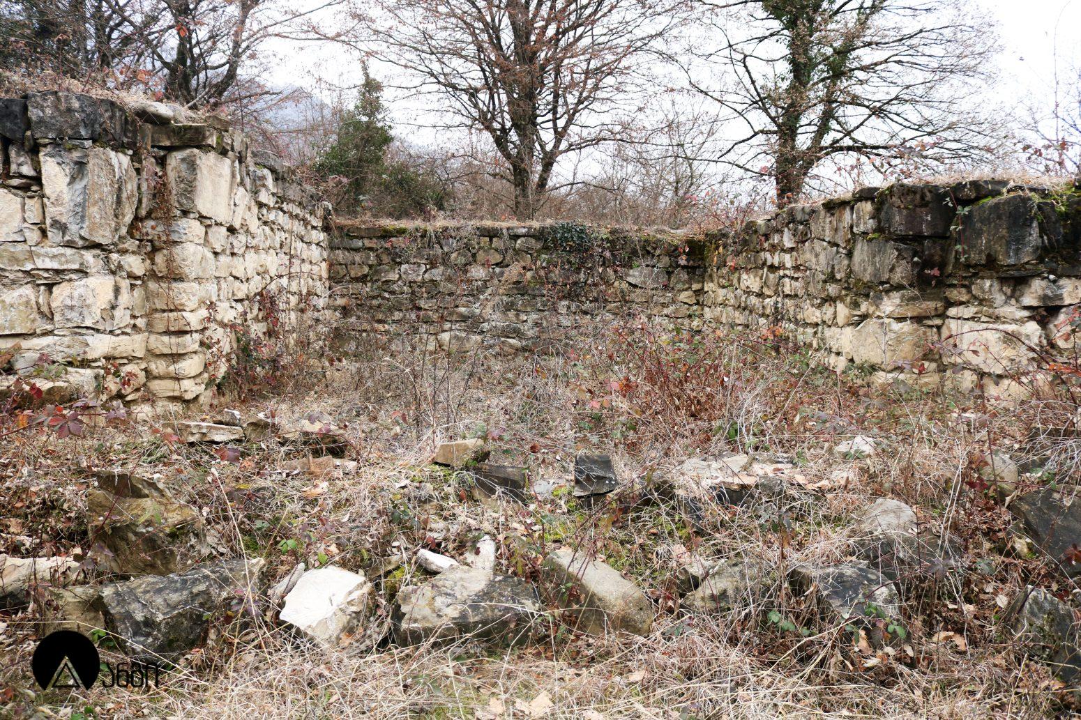 ჭაბუკაურის სატაძრო კომპლექსი