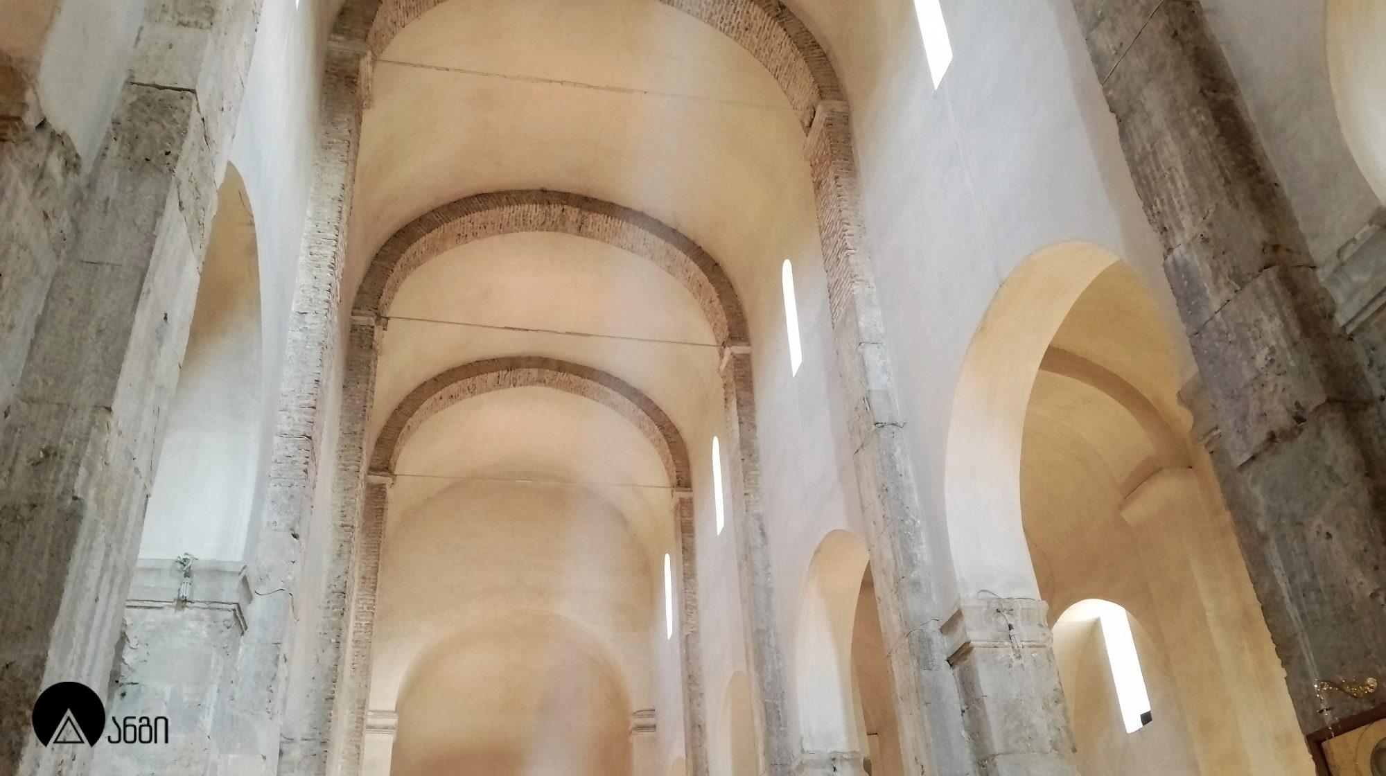 ურბნისის ბაზილიკა (ურბნისის წმ. სტეფანეს ტაძარი, ურბნისის სიონი)