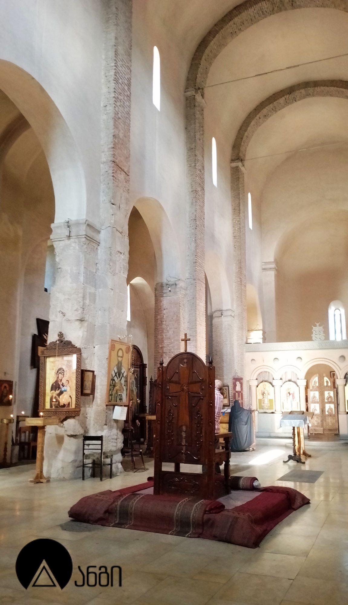 ურბნისის ბაზილიკა (ურბნისის წმ. სტეფანეს ტაძარი, ურბნისის სიონი)