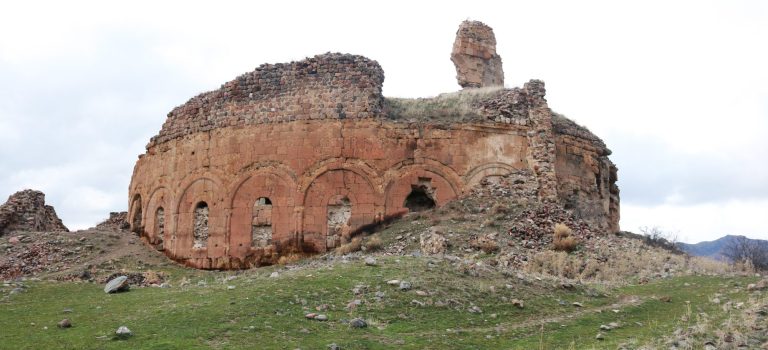 ბანას კათედრალი ბანას კათედრალი